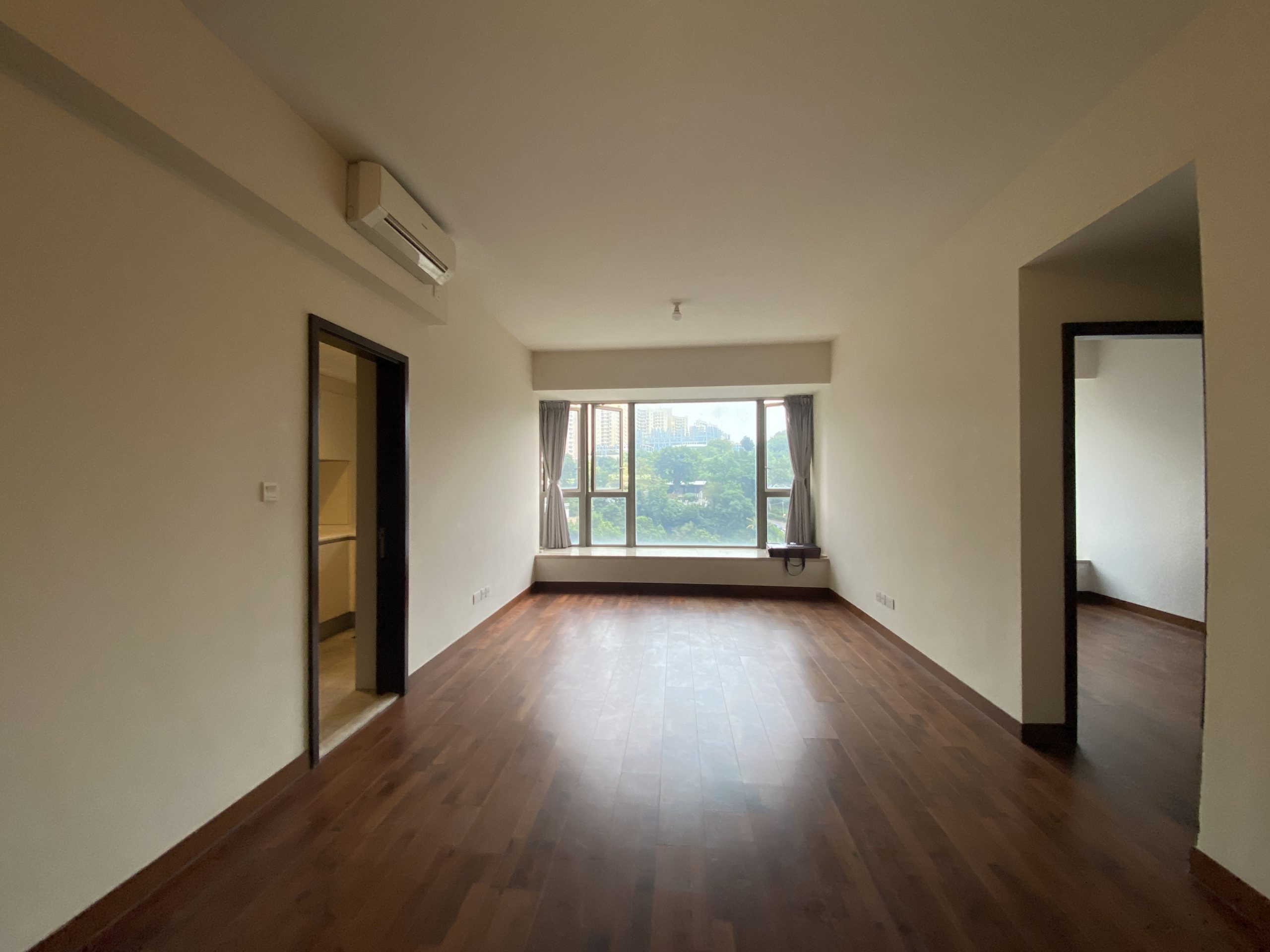One Oasis – Tower 3 Unit G (unfurnished)