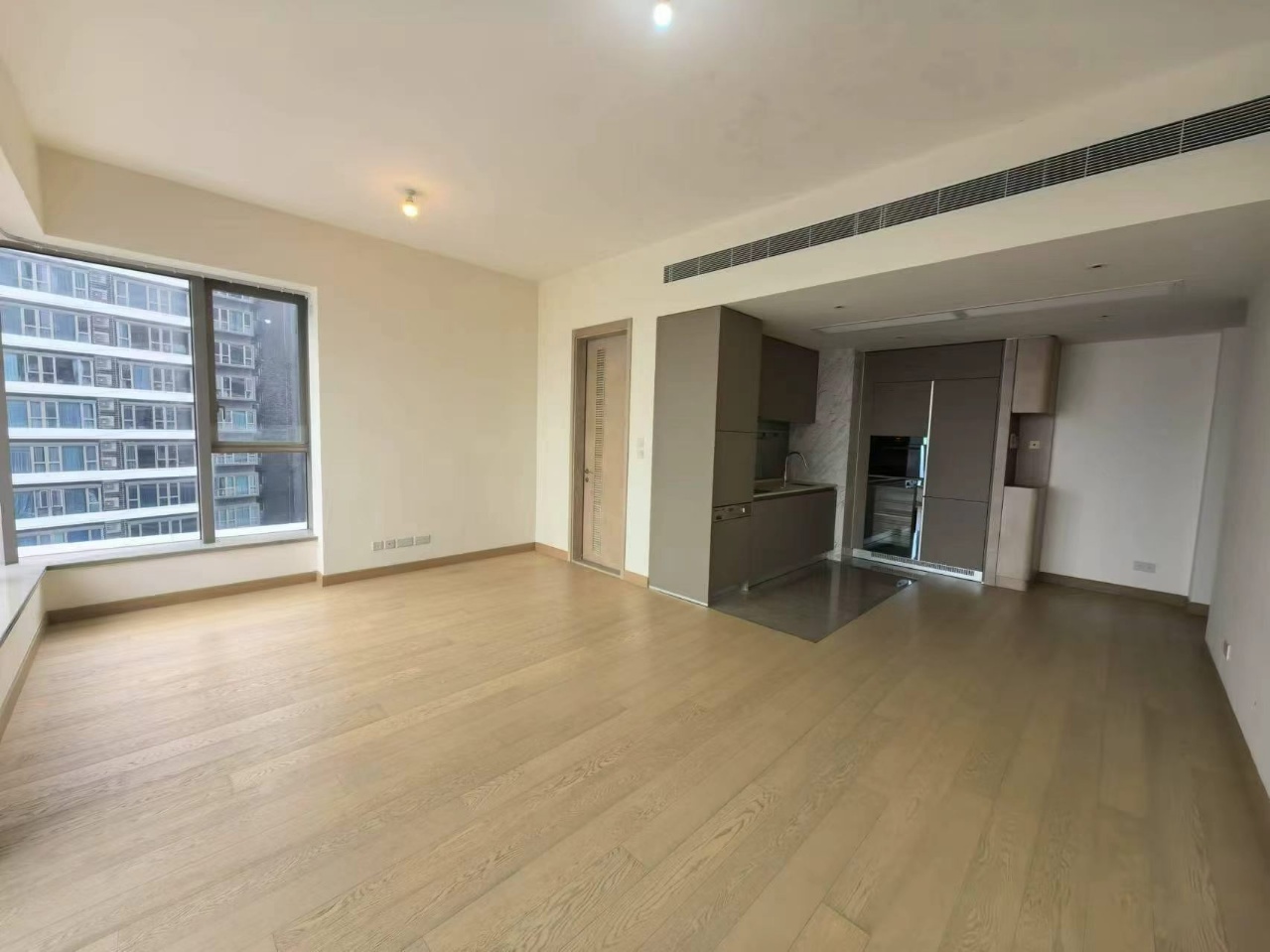 One Oasis – Tower 13 Unit A
